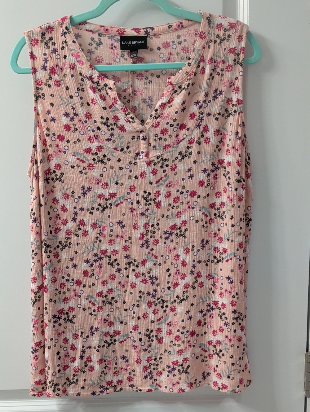 Lane Bryant Pink Floral Sleeveless V-Neck Top